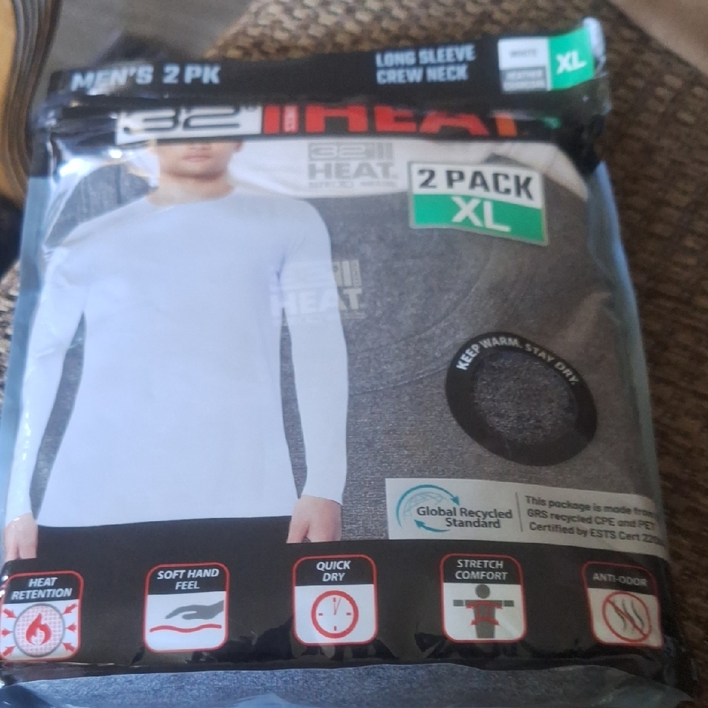 32 Degrees Men's 2 Pack Long Sleeve Crew Neck - White and Gray (15)